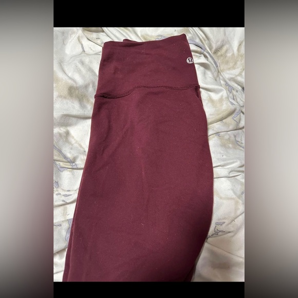 Burgundy lulu lemon - Picture 1 of 1